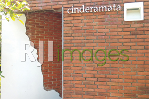 Aplikasi bata ekspos pada bangunan modern