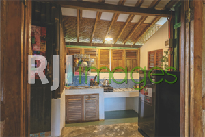 Fasilitas dapur pada kamar limasan besar