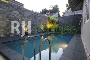 Fasilitas kolam renang