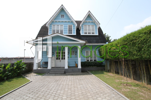 Rumahparis bed & breakfast