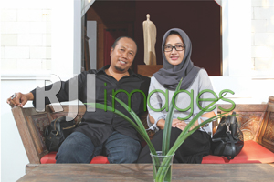 Irsyam Sigit Wibowo beserta istri Arni Risviyanti