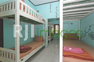 Kamar tipe dormitory dengan ranjang bertingkat