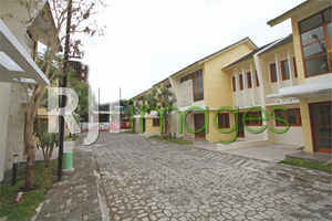 Kawasan hunian Awana Townhouse tahap 1