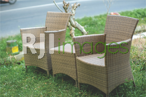 Khenza side chair peanut