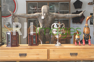 Pernak-pernik dekorasi ruangan