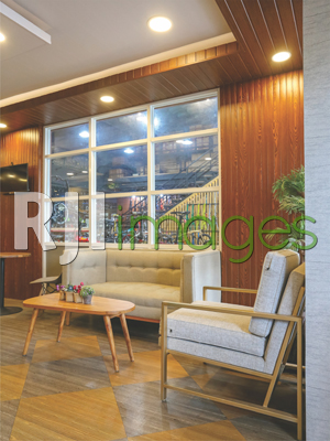 Ruang tamu dengan aplikasi produk Shunda Plafon