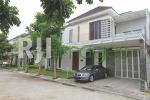 Deretan rumah  Calm Maguwo berkonsep townhouse