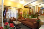 Kehangatan suasana Living Room