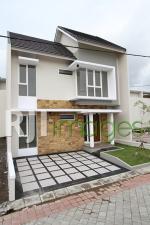 Kuantan Square Mlati tipe 100